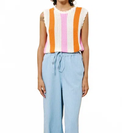 Frnch Clusia Top In Creme In Multi