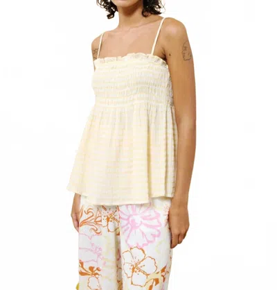 Frnch Doreen Burre Top In Yellow
