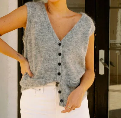 Frnch Kiara Wool Knit Buttoned Vest In Grey