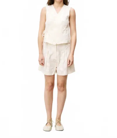 Frnch Novalie Short In Creme In White
