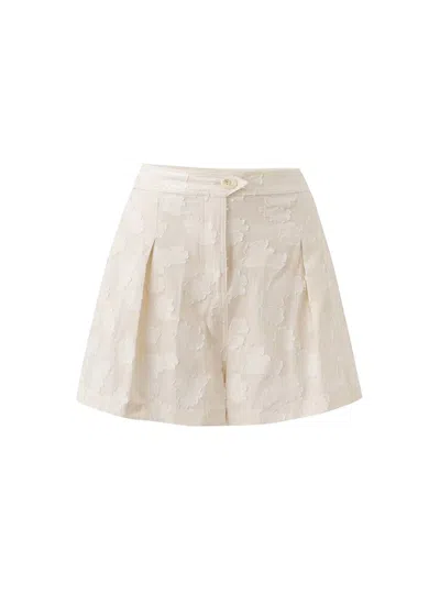 Frnch Novalie Shorts In Cream In White