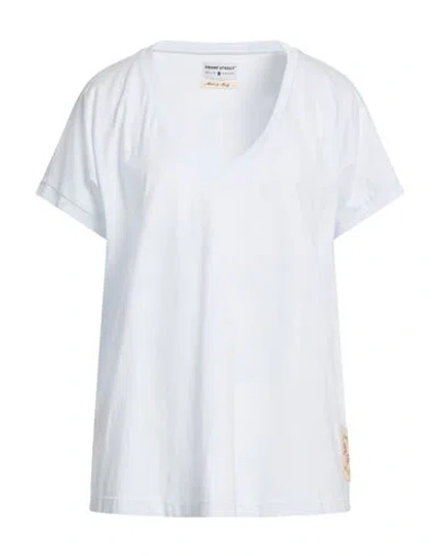 Front Street 8 Woman T-shirt White Size L Cotton