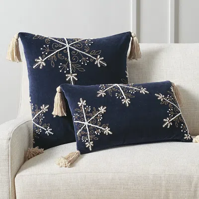 Frontgate Set Of 2 Tasseled Snowflake Pillow Cover In Blue