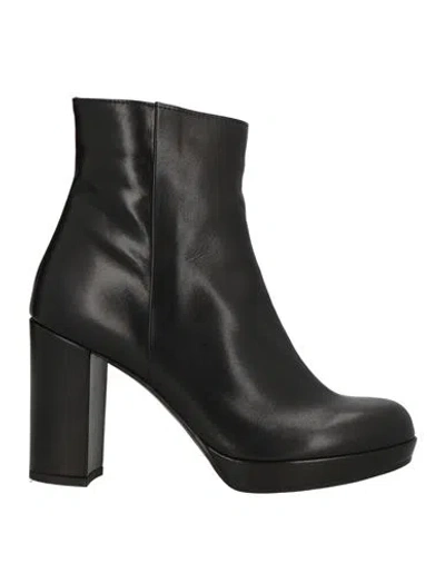 Fru Woman Ankle Boots Black Size 11 Leather