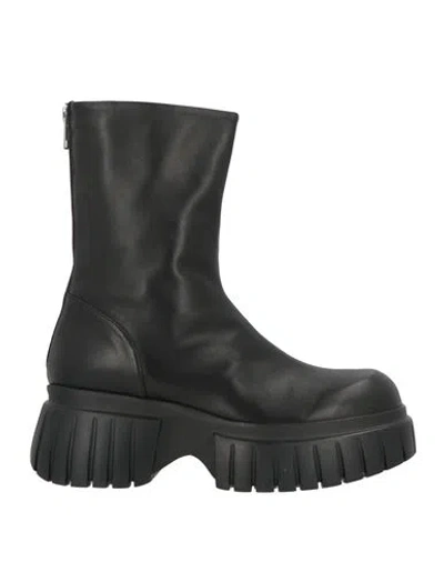 Fruit Fru. It Woman Ankle Boots Black Size 7 Leather