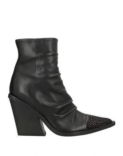 Fruit Fru. It Woman Ankle Boots Black Size 8 Leather