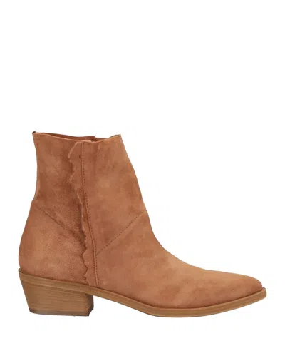 Fruit Fru. It Ankle Boots In Camel