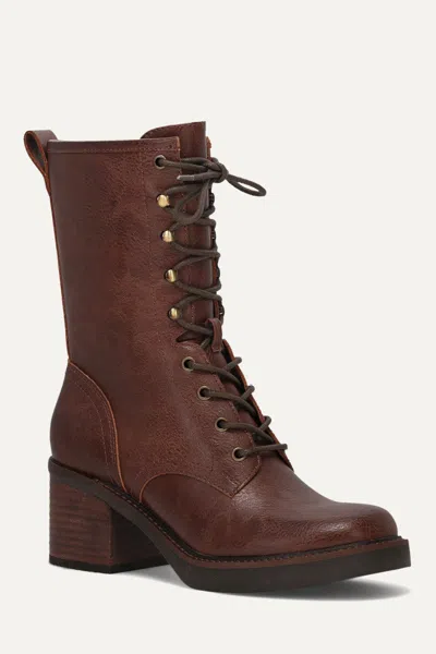 Frye And Co Fynn Combat In Walnut
