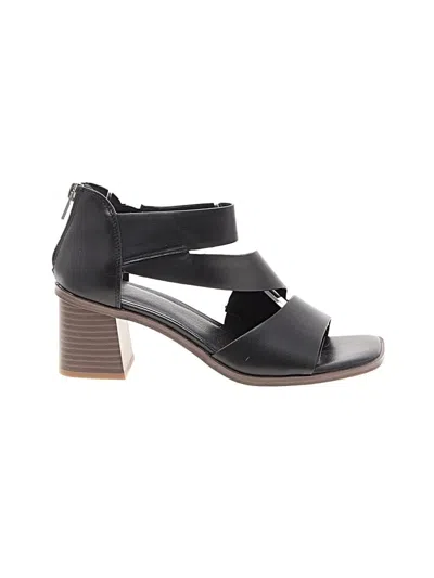 Pre-owned Frye And Co Sandals In Black