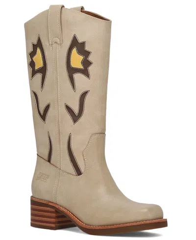 Frye And Co Miranda 10 Flower In Neutral
