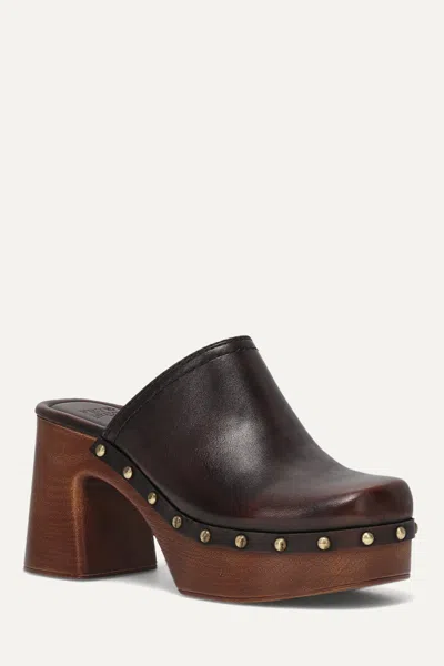 Frye And Co Wylie Clog In Brown