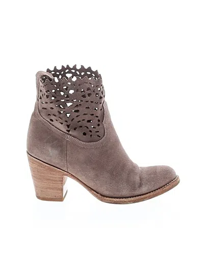 Pre-owned Frye Ankle Boots In Brown