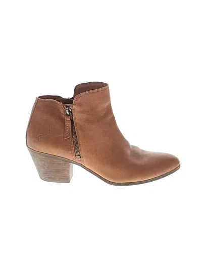 Pre-owned Frye Ankle Boots In Tan