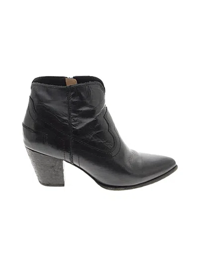 Pre-owned Frye Boots In Black