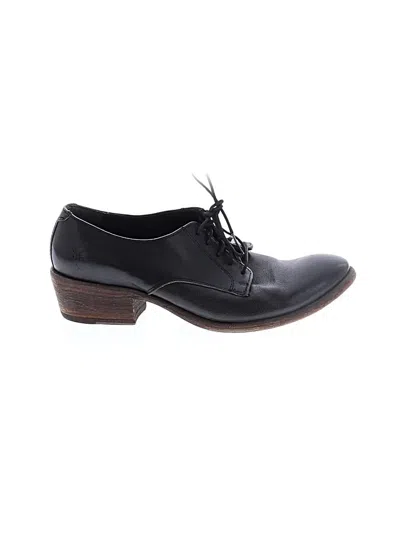 Pre-owned Frye Flats In Black