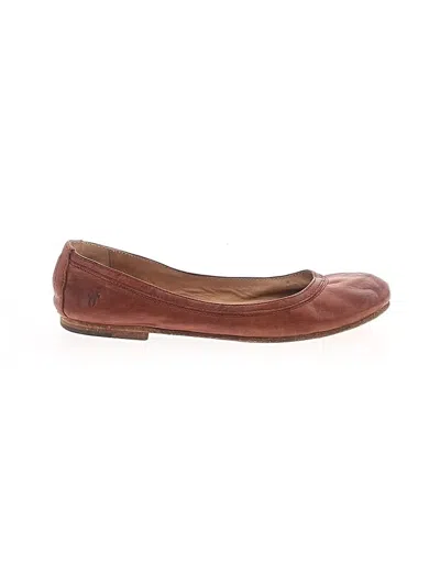 Pre-owned Frye Flats In Brown