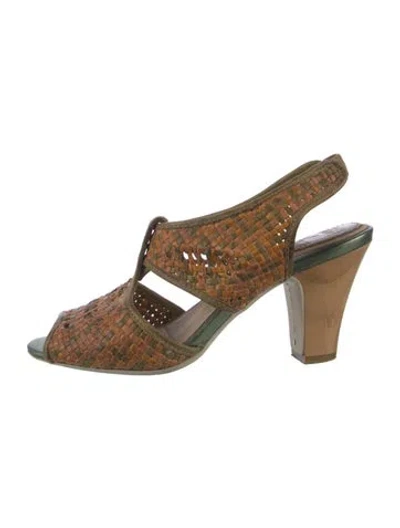 Pre-owned Frye Leather Animal Print Slingback Sandals In Brown