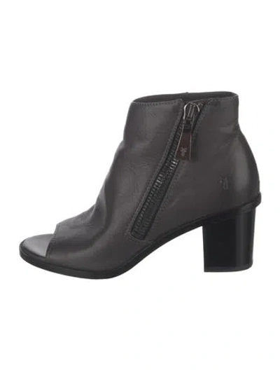 Pre-owned Frye Leather Boots In Grey