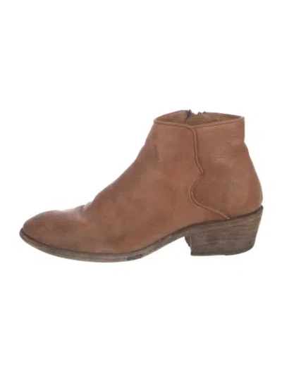 Pre-owned Frye Leather Boots In Neutral