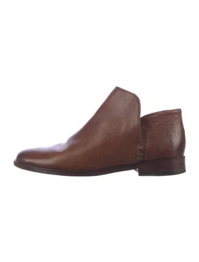 Pre-owned Frye Leather Flats In Brown
