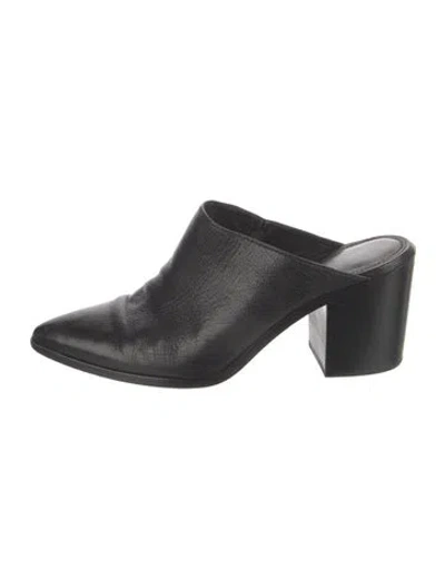 Pre-owned Frye Leather Mules In Black