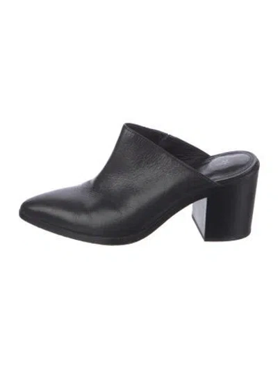 Pre-owned Frye Leather Mules In Black