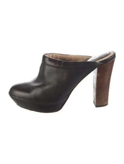 Pre-owned Frye Leather Mules In Black