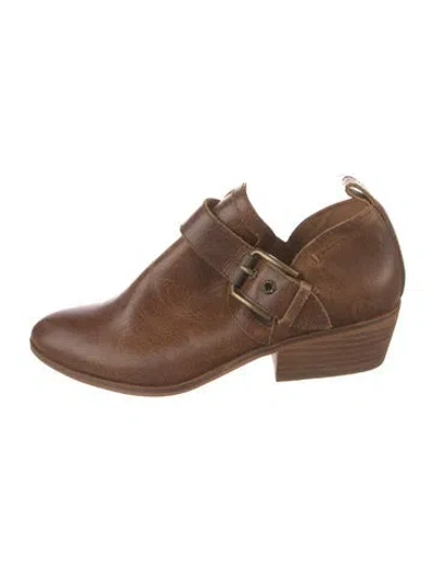 Pre-owned Frye Leather Mules In Brown