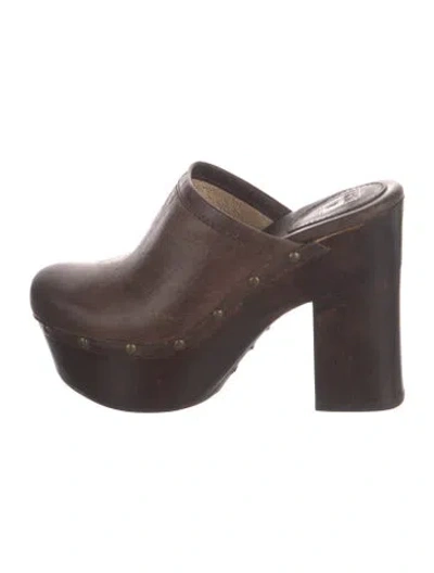 Pre-owned Frye Leather Mules In Brown