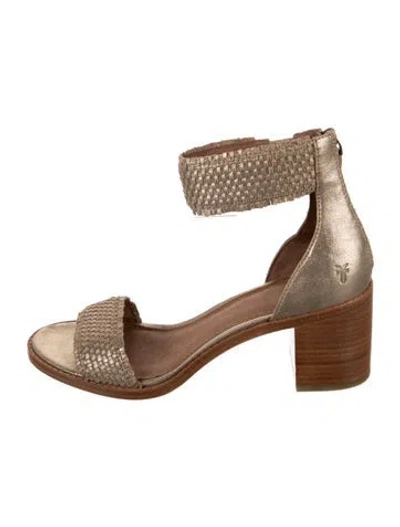 Pre-owned Frye Leather Sandals In Gray