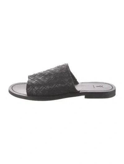 Pre-owned Frye Leather Slides In Black