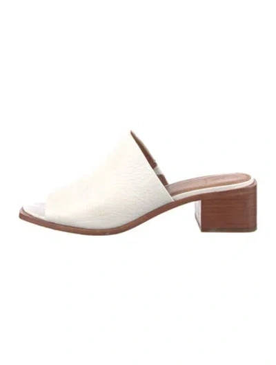 Pre-owned Frye Leather Slides In White