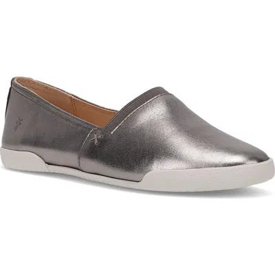 Frye Melanie Slip-on Flat In Gray