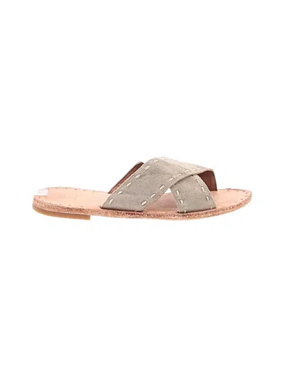Pre-owned Frye Sandals In Gray