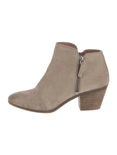 Pre-owned Frye Suede Boots In Neutral