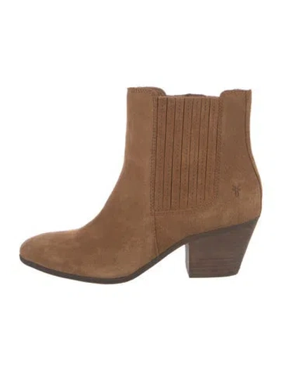 Pre-owned Frye Suede Chelsea Boots In Neutral