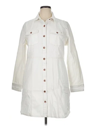 Pre-owned Frye Trenchcoat In Ivory