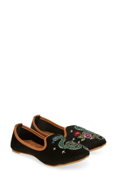 Fuchsia Viper Mismatched Embroidered Loafer In Black