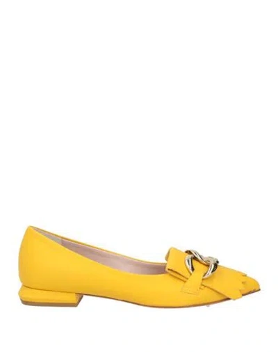 Fucsia Woman Loafers Yellow Size 7 Leather