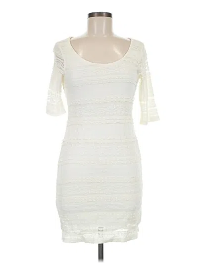 Pre-owned Full Tilt Casual Dress In Ivory