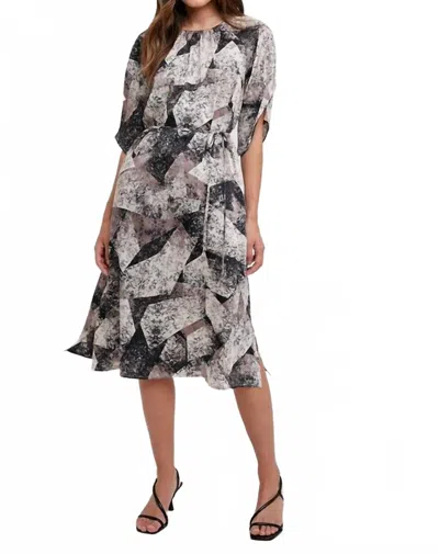 Fun 2 Fun Gather Round Abstract Midi Dress In Black Combo