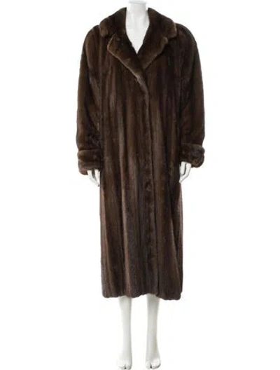 Pre-owned Fur Coat In Brown