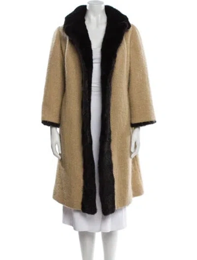 Pre-owned Fur Coat In Neutral