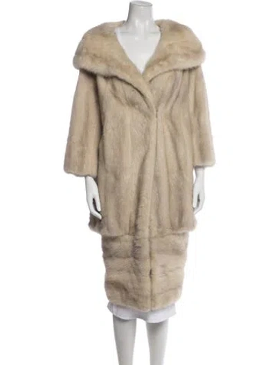 Pre-owned Fur Coat In Neutral
