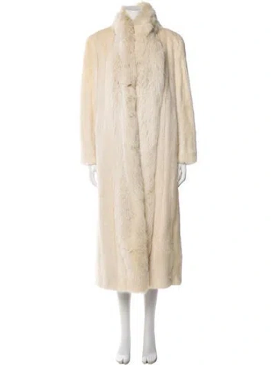 Pre-owned Fur Fox  Coat In Neutral