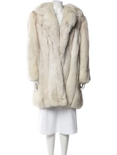 Pre-owned Fur Fox  Coat In Neutrals