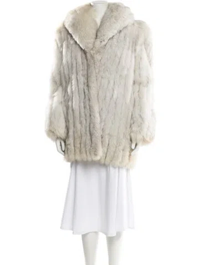 Pre-owned Fur Coat In Neutral