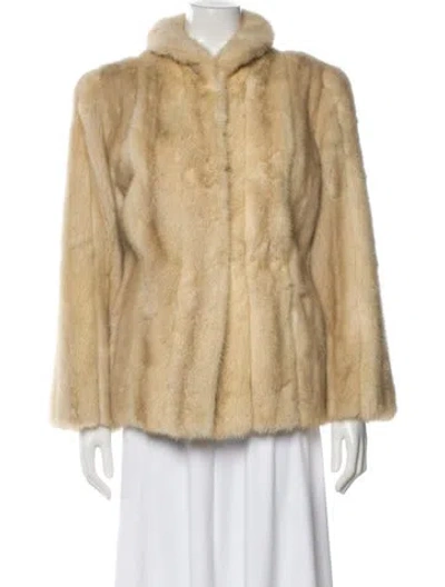 Pre-owned Fur Coat In Neutral