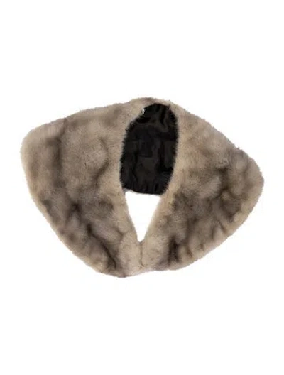 Pre-owned Fur Scarf In Grey