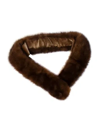 Pre-owned Fur Snood In Brown